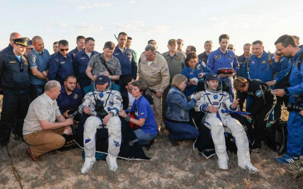 Hai phi hành gia trở về Trái Đất an toàn từ trạm ISS