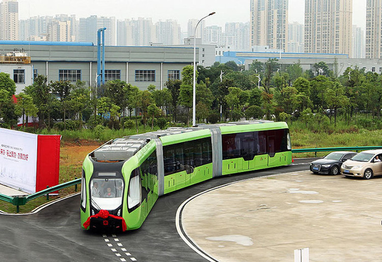 Ra mắt tàu điện không người lái, không đường ray ở Trung Quốc