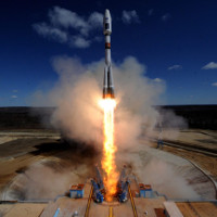 Tập đoàn Vũ trụ Quốc gia Nga phóng 73 vệ tinh lên 3 quỹ đạo