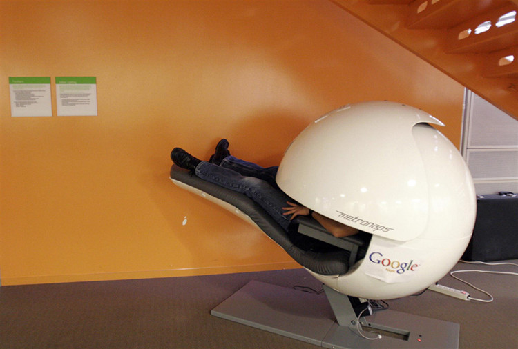 Những điều khó tin tại nơi làm việc kỳ quái nhất trên thế giới – Google