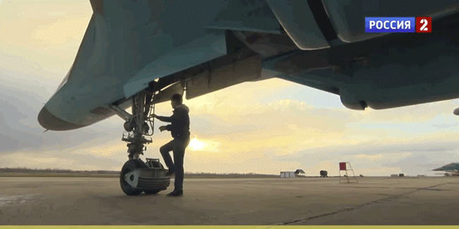 Khám phá máy bay chiến đấu SU-34 của Nga