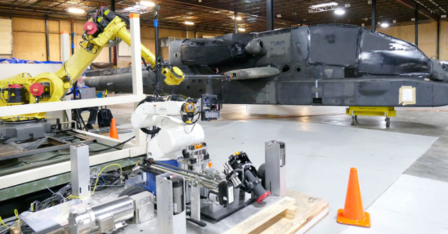Quân đội Mỹ thử nghiệm robot tiếp nhiên liệu cho trực thăng chiến đấu