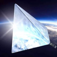 Lo ngại vệ tinh "ngôi sao" của Nga tỏa sáng bất thường