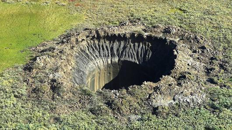 Hố tử thần “trỗi dậy” ở Siberia đe dọa sự sống hành tinh