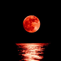Người xưa “đối phó” với trăng máu thế nào?