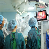 Lần đầu tiên sử dụng robot phẫu thuật ung thư gan tại Việt Nam