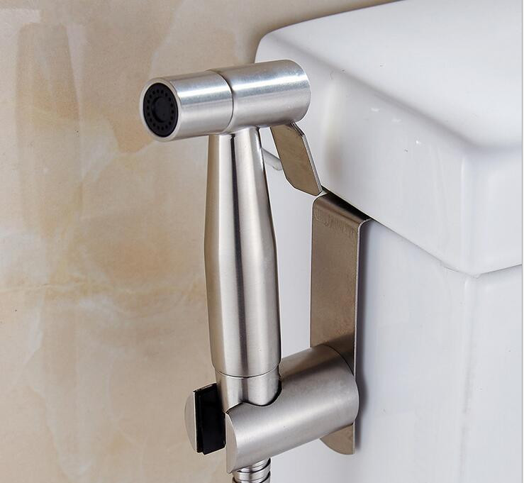 Bạn sẽ không nhìn thấy vòi xịt toilet khi đến Mỹ - vì sao vậy?