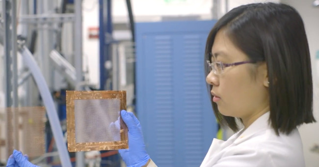 Màng lọc rẻ tiền ngăn được bụi kích thước nano