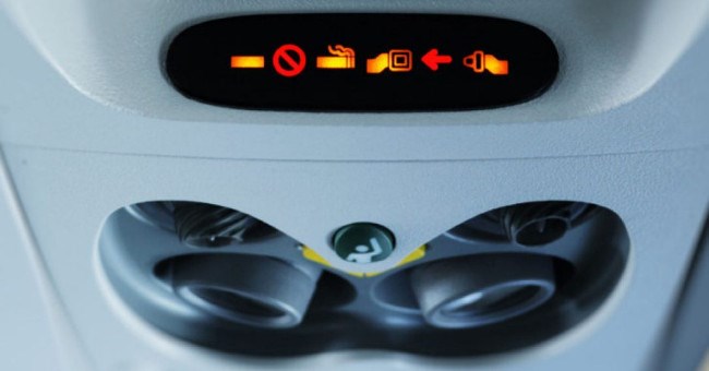 Đây là lý do vì sao bạn không nên đóng lỗ thông hơi trên máy bay