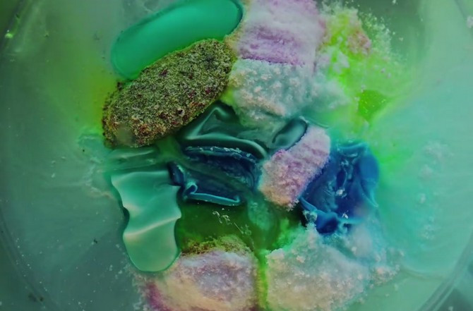 Quá trình tan chảy của thuốc.