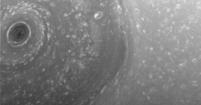 Những khoảnh khắc lịch sử trong sứ mệnh của tàu Cassini