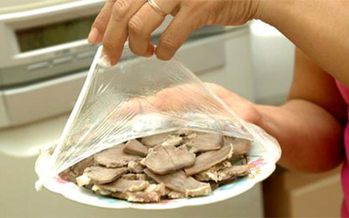 Túi nilon, hộp xốp - Dùng sao để không bị nhiễm độc?