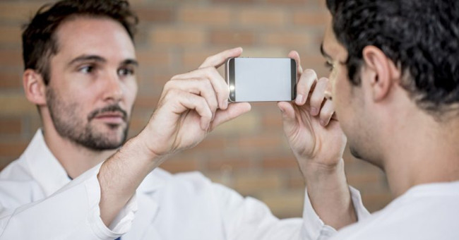 Công bố ứng dụng smartphone phát hiện tổn thương não