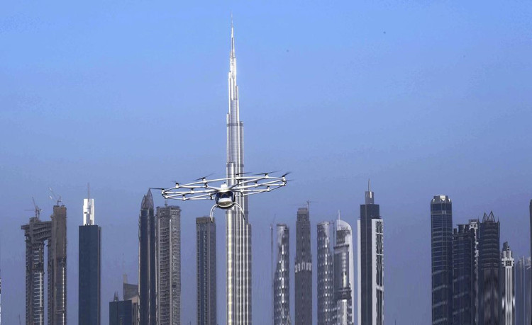 Taxi bay đầu tiên trên thế giới ở Dubai