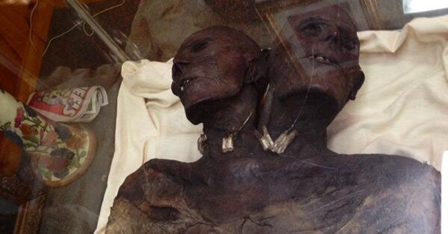 Truyền thuyết về người khổng lồ hai đầu