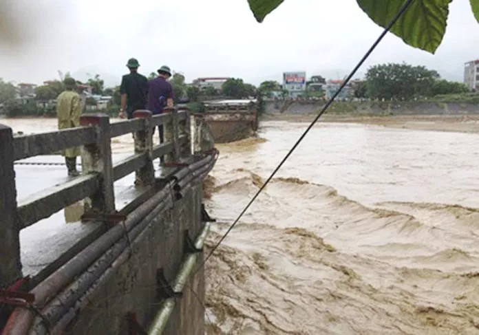 29 người thiệt mạng trong mưa lũ dồn dập