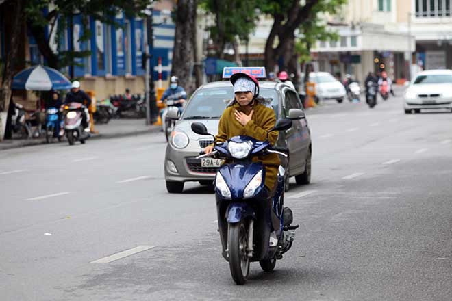 Không khí lạnh tràn về, nhiệt độ Bắc Bộ xuống dưới 18 độ C
