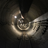 Elon Musk chia sẻ hình ảnh đầu tiên về siêu đường hầm giao thông