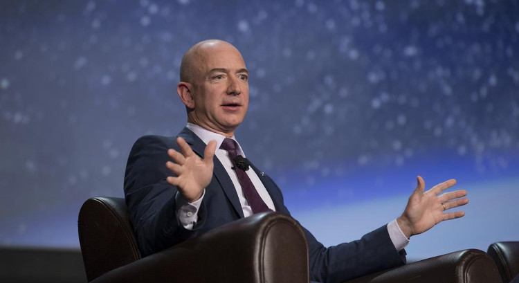 Tỷ phú Amazon: 
