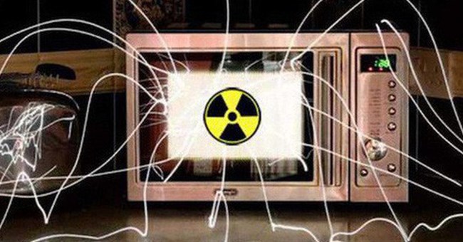 Lò vi sóng của bạn có thể rò rỉ tia phóng xạ ra ngoài, và đây là cách để kiểm tra dễ dàng trong 30 giây