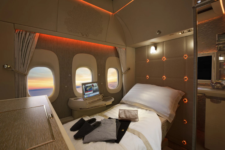 Emirates ra mắt khoang hạng nhất mới siêu sang trên Boeing 777-300ER