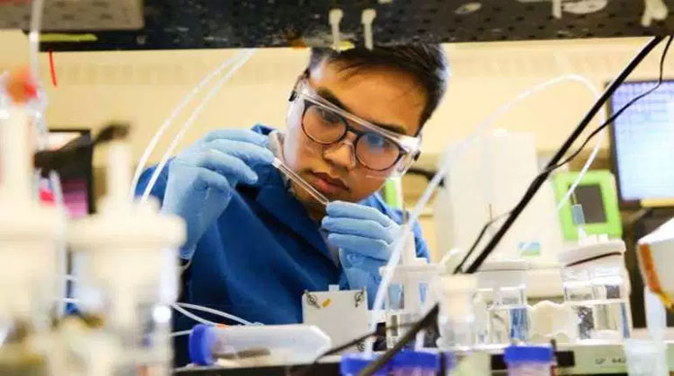 Tìm ra chất xúc tác mới có thể chuyển CO2 thành năng lượng sạch