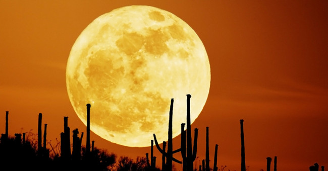 Siêu trăng là gì?