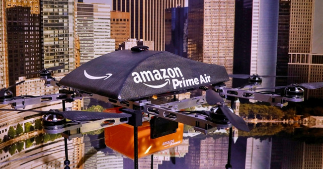 Amazon được cấp bằng sáng chế drone tự hủy, tránh nguy hiểm cho người đi đường