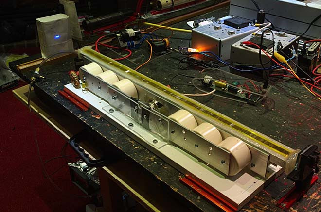 Google dùng laser thay sợi quang để truyền internet tốc độ cao