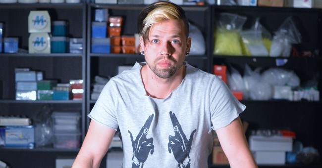 Cựu chuyên gia NASA tự chỉnh sửa gene của mình với hi vọng tạo ra thế hệ "siêu nhân"