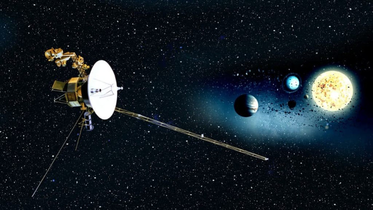 Tàu vũ trụ Voyager-1.