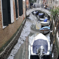 "Siêu trăng xanh máu" đã khiến thành phố Venice thơ mộng rơi vào thảm cảnh này