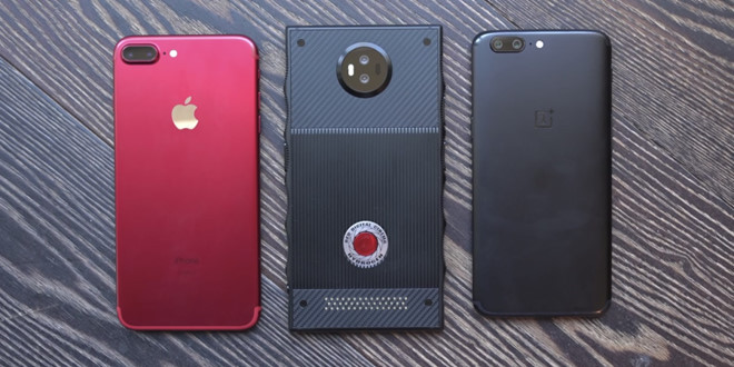 Smartphone holographic đầu tiên trên thế giới