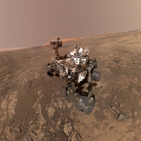 Độc đáo ảnh robot NASA "tự sướng" trên… sao Hỏa