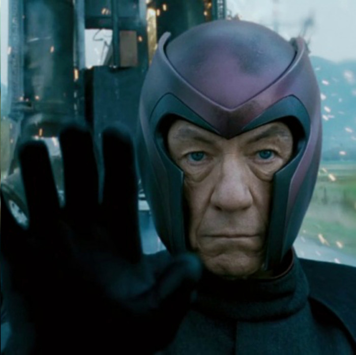 Cô bé nam châm có năng lực như X-men