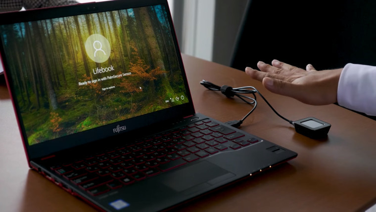 Microsoft và Fujitsu phát triển công nghệ bảo mật bằng tĩnh mạch lòng bàn tay trên Windows 10