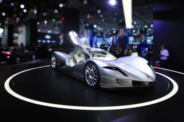 Siêu xe điện tăng tốc từ 0 đến 100km/h trong 1,89 giây thách thức Tesla Roadster
