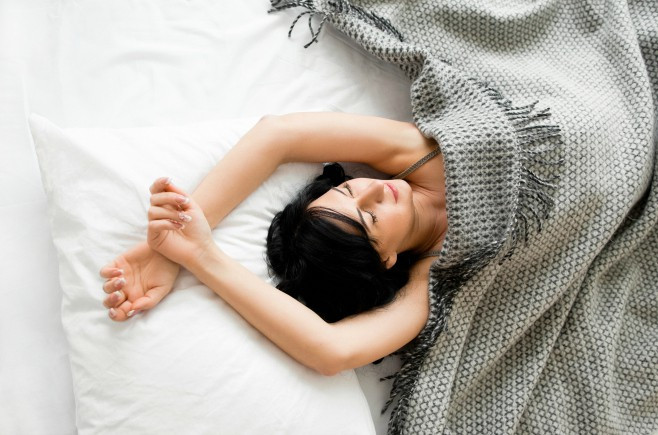 Đây là lý do chúng ta hay đắp chăn khi ngủ dù trời có nóng điên đảo thế nào đi nữa
