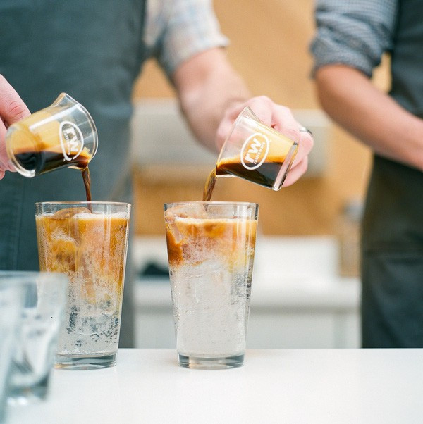 Cafe pha với than hồng, cafe trứng và những món cafe độc đáo nhất thế giới