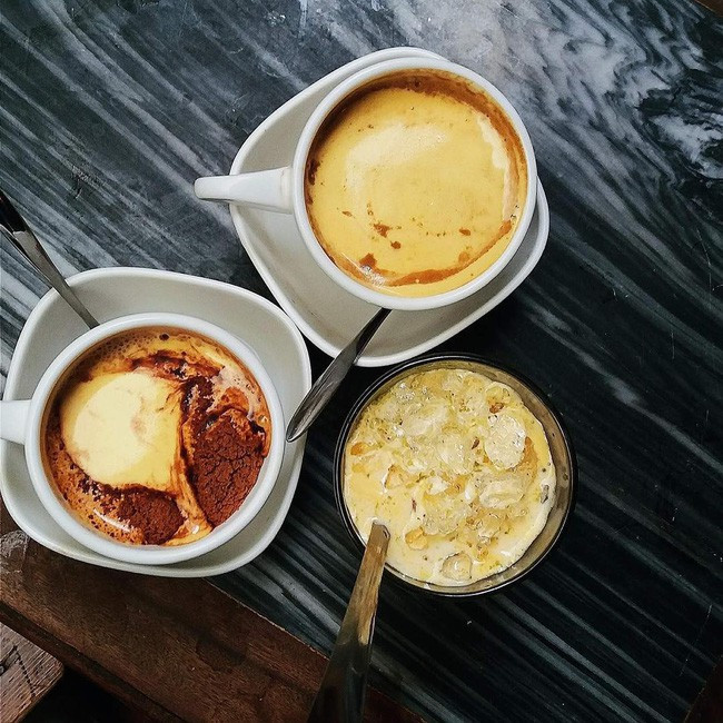 Cafe pha với than hồng, cafe trứng và những món cafe độc đáo nhất thế giới