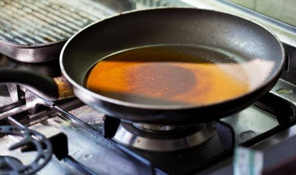 Dùng dầu ăn đã sử dụng làm nhiên liệu cho xe buýt và tàu thủy