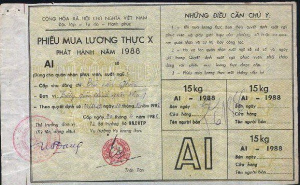 Phiếu mua lương thực.