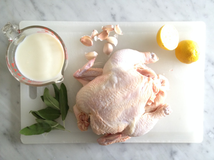 Điều gì xảy ra nếu bạn uống sữa khi ăn thịt gà?