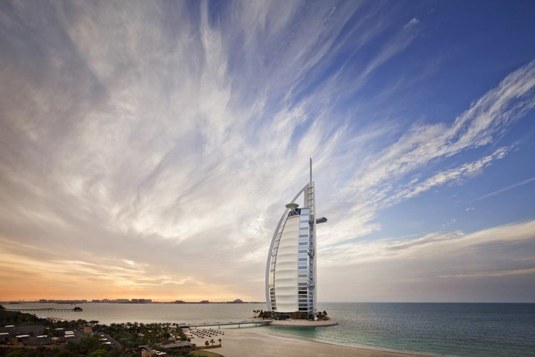 Công cuộc lấn biển xây đảo khổng lồ của Dubai