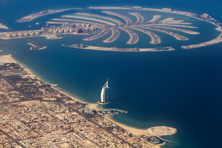 Công cuộc lấn biển xây đảo khổng lồ của Dubai