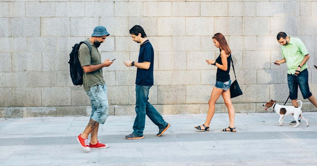 Smartphone đang được dùng làm gì nhiều nhất?