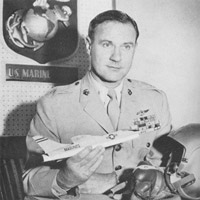 Câu chuyện nổi da gà về William Rankin, Trung Tá Không lực Hoa Kỳ đã "cưỡi" lên sấm sét để đáp đất an toàn trong một vụ tai nạn máy bay