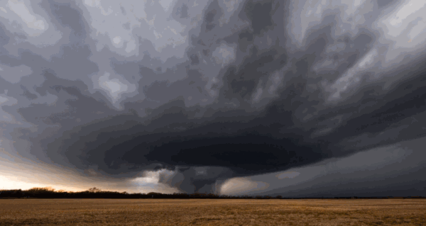 Quá trình hình thành lốc xoáy.