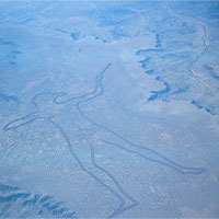 Bí ẩn hình vẽ thổ dân dài 4,2km trên sa mạc Australia