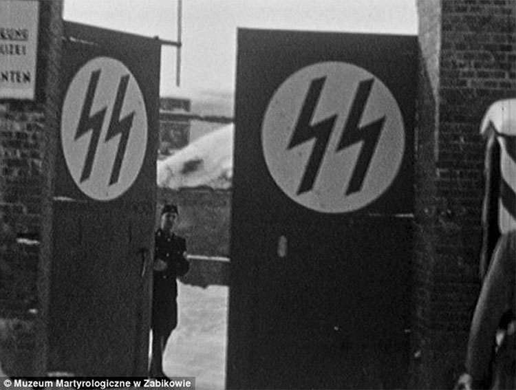 Lịch sử đen tối trại tử thần đầu tiên của Hitler